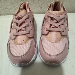 Nike Huarache 859592 Pink Sz 10C